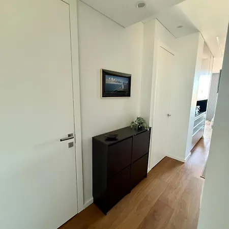 Apartment Tower Center *
